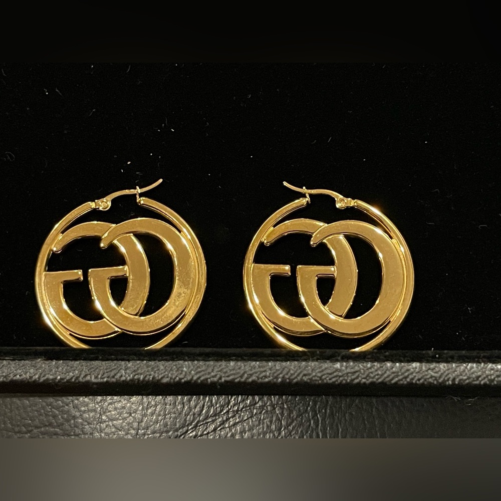 Fashion Jewelry Gold Interlocking GG Hoop Earrings - Picture 2 of 4